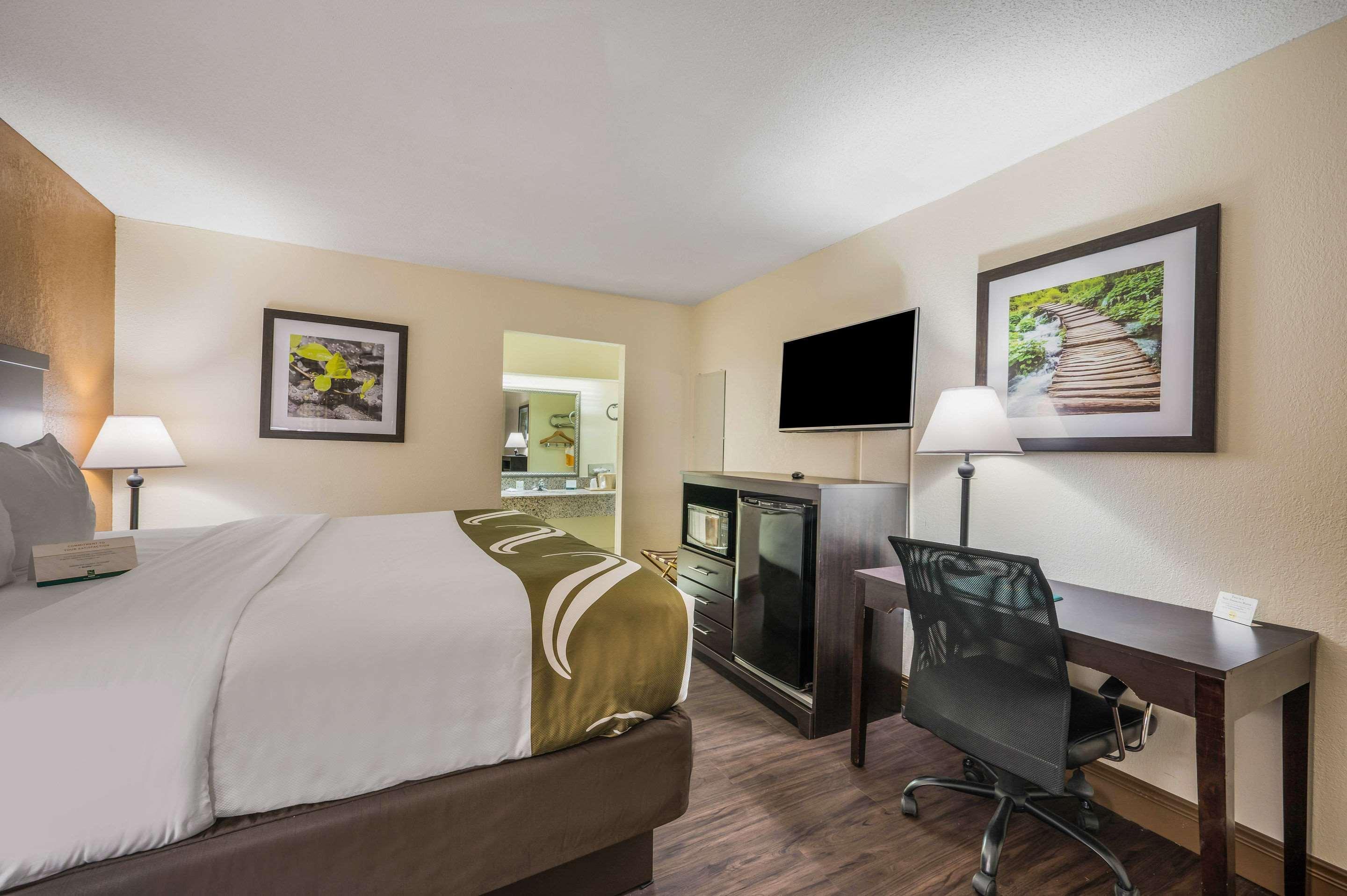 Quality Inn & Suites Corinth West Exterior foto