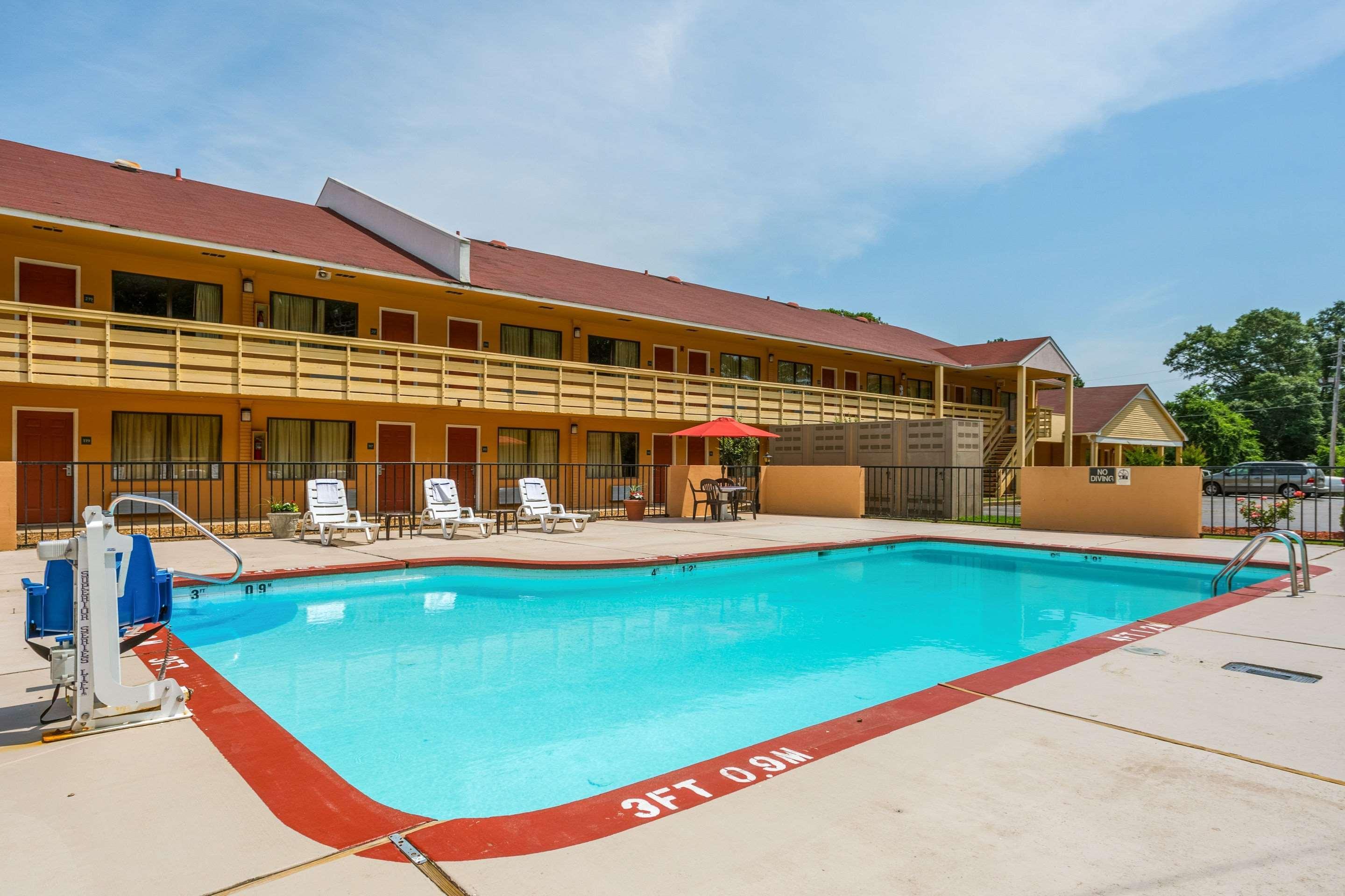 Quality Inn & Suites Corinth West Exterior foto