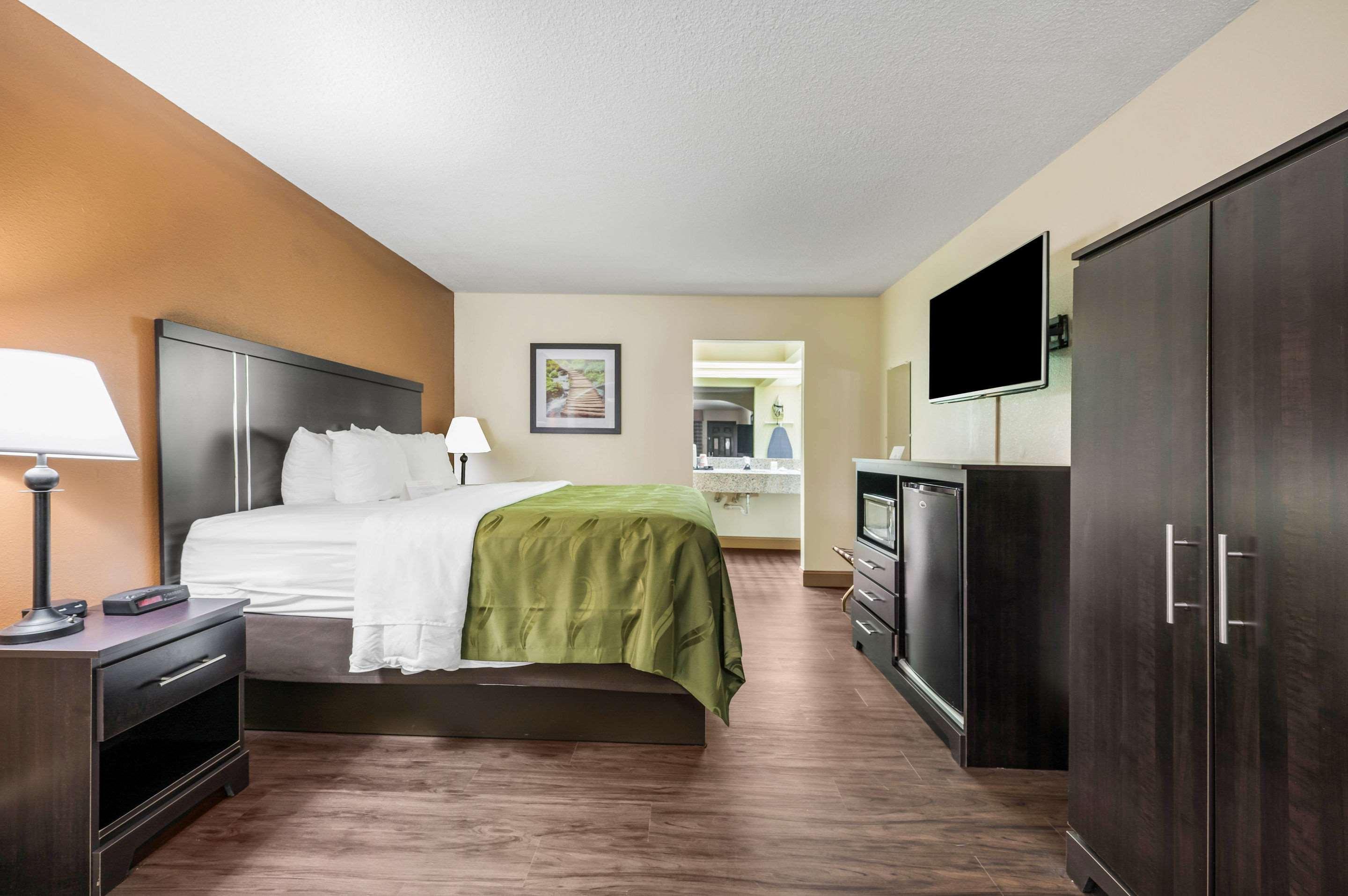 Quality Inn & Suites Corinth West Exterior foto