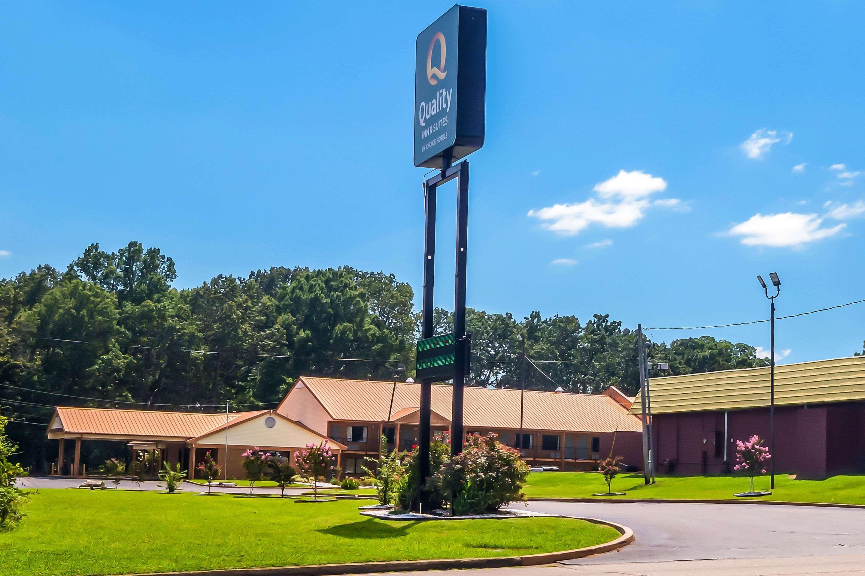Quality Inn & Suites Corinth West Exterior foto